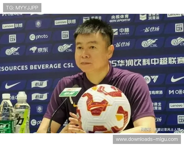 国足选帅候选曝李霄鹏在列，于根伟排序靠前